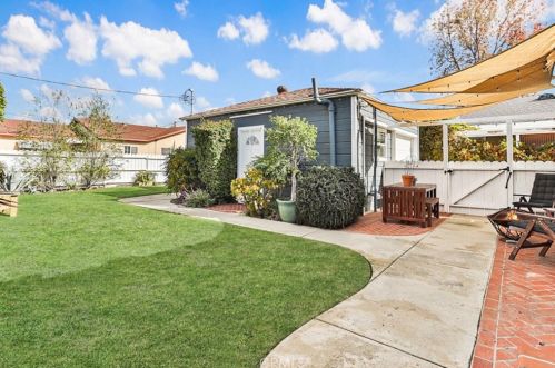 609 31st St, Long Beach CA  90806-1330 exterior