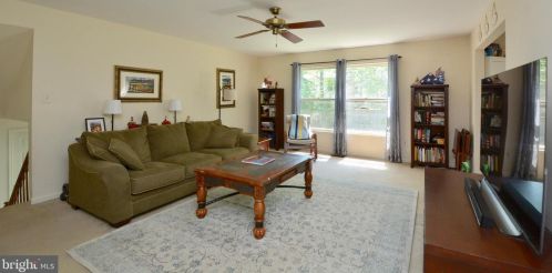 7307 Fathom Ct, Springfield VA  22015-4417 exterior