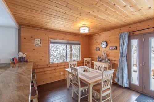 1113 Chimney Peak Rd, Big Bear City CA  92314-8871 exterior