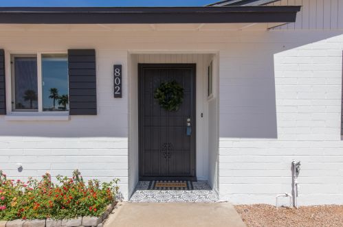 802 Monterey Pl, Chandler, AZ 85225-4458