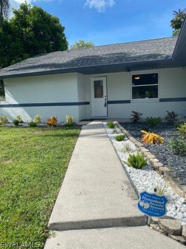 1203 10th Ter, Cape Coral, FL 33909-1538