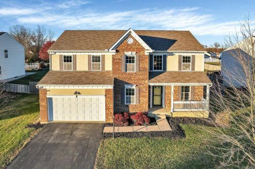 135 Spring Flower Way, Pataskala OH 43062-6997 exterior