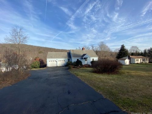 496 Northfield Rd, Litchfield, CT 06759-3817