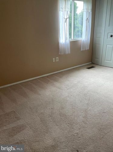 1628 Devil Ln, Woodbridge VA  22192-2829 exterior