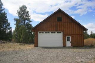 54825 Huntington Rd, Bend, OR 97707-2613