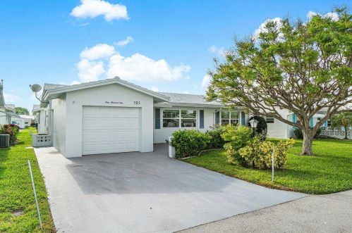 905 17th St, Boynton Beach, FL 33426-5419