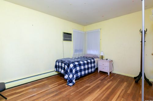 2047 Hancock Ave, North Bellmore NY  11710-1516 exterior