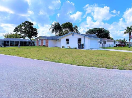 7836 Lotus Dr, Port Richey, FL 34668-3239