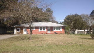 113 Lake Ave, Dudley, NC 28333-5320