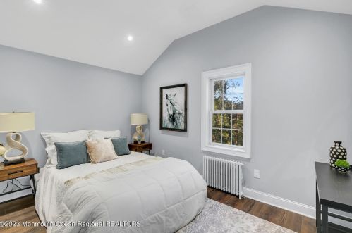 961 Front St, Tinton Falls NJ  07701-5615 exterior