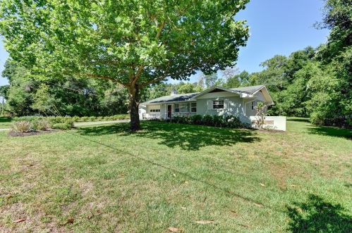 2704 Oak Rd, Deland FL  32720-2024 exterior