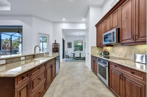 350 Gumbo Limbo Ln, Marco Island FL  34145-1865 exterior