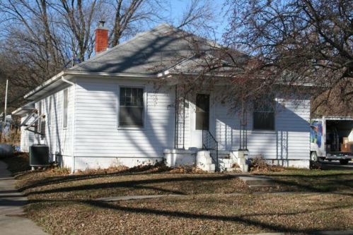 1711 Park St, Hamburg, IA 51640-1725