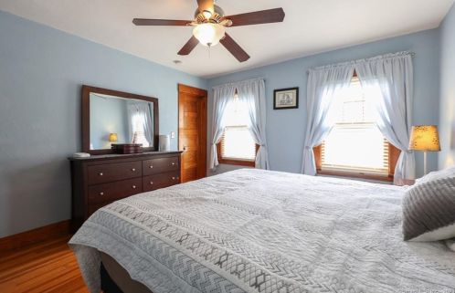 48 Lee Ave, Wallingford CT  06492-3610 exterior