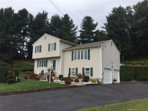 39 Julie Rd, Plainville, CT 06062-1173