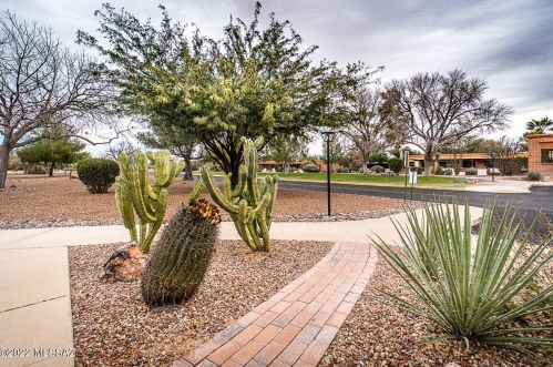 146 Paseo Tierra, Green Valley, AZ 85614-7403