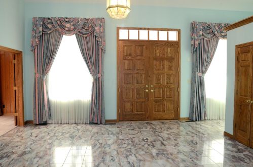 1300 11th St, Cambridge OH  43725-1106 exterior