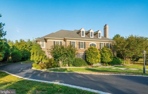 1045 Whitegate Rd, Wayne, PA 19087-2182