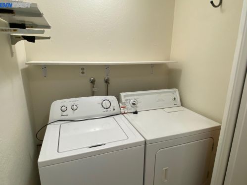 190 Cleaveland Rd, Concord CA  94523-3878 exterior