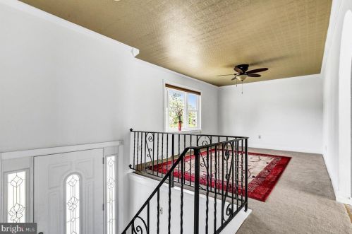 305 Shawnee Trl, Browns Mills NJ  08015-6119 exterior