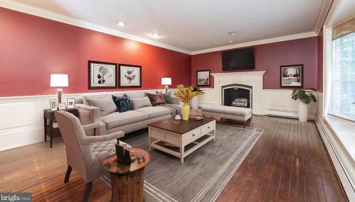 825 Burrows Run Rd, Chadds Ford, PA 19317-9219