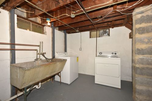 4825 91st St, Milwaukee WI  53225-4125 exterior