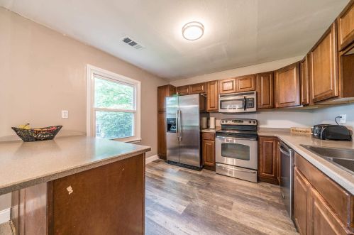 2511 Rardin Ct, Covington KY  41017-1121 exterior