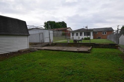 736 Sara Ln, Verona PA  15147-2637 exterior