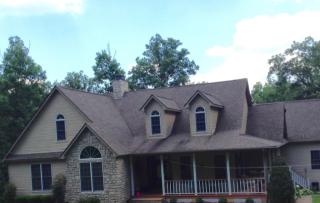 1019 Clear Creek Trl, Monterey, TN 38574-5049