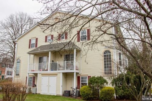 785 Sassafras Ct, Mahwah NJ  07430-3454 exterior