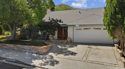 21470 Carol Sue Ln, Santa Clarita, CA 91350-1705