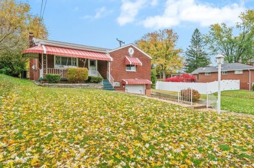 246 Kentucky Dr, New Kensington, PA 15068-2968