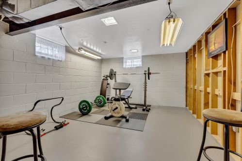 4406 Van Beck Ave, Milwaukee WI 53207-4458 exterior