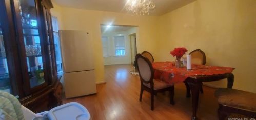 24 Bronx Ave, Bridgeport CT  06606-4663 exterior