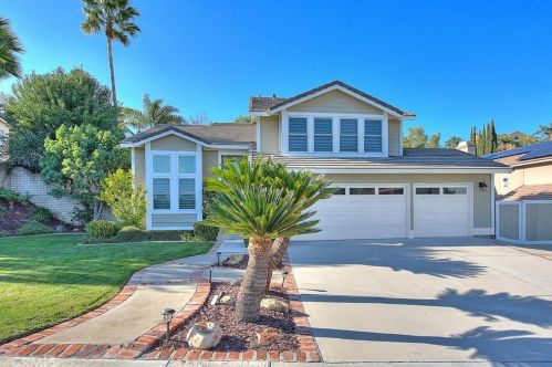 12930 Sundown Ln, Chino Hills, CA 91709-1013