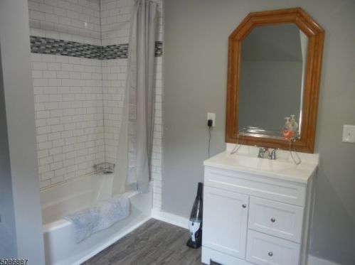 979 Union Valley Rd, West Milford Lakes NJ  07480-1200 exterior