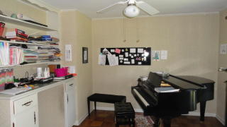 19733 Fairmount Blvd, Cleveland OH  44118-4709 exterior