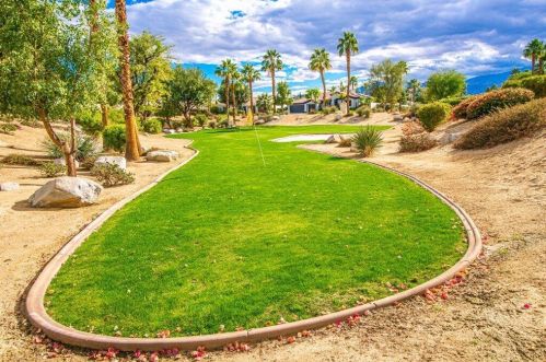 79 Calle Manzanita, Rancho Mirage CA  92270-4140 exterior