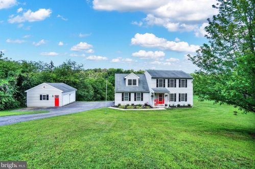 262 Main St, Cross Roads, PA 17322-9006