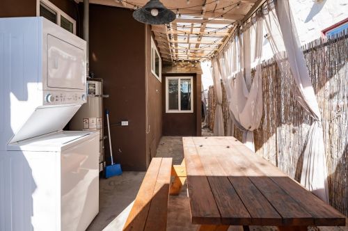 3828 Meade Ave, San Diego CA 92116-3818 exterior