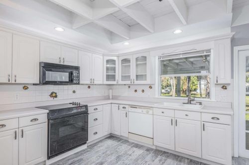 5510 Raintree Trl, Fort Pierce FL 34982-3874 exterior