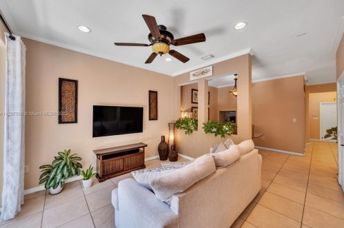 9027 18 St, Hollywood FL 33028-2501 exterior