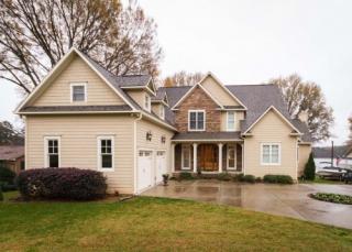 152 Sandy Shore Dr, Mooresville, NC 28117-7499