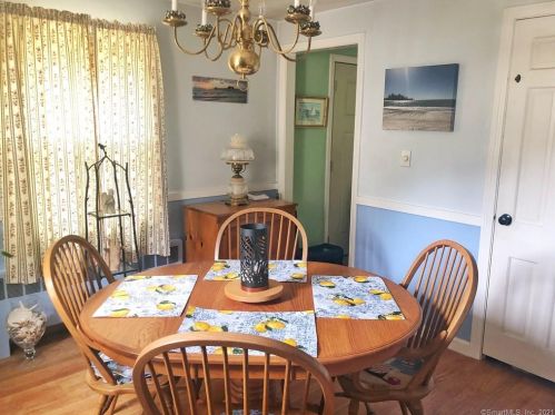 3 Hiram Ln, Bloomfield CT  06002-1224 exterior