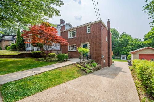 425 8 St, Oakmont PA  15139-1301 exterior