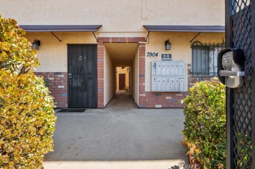 7904 Laurel Canyon Blvd, North Hollywood, CA 91605-2440