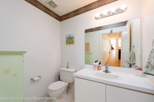 45 Phoenix Ct, Tinton Falls NJ 07712-7773 exterior