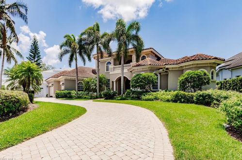 260 Cuddy Ct, Naples FL  34103-4062 exterior