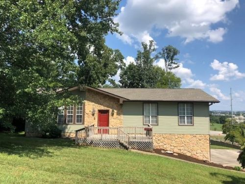 1124 Live Oak Cir, Knoxville, TN 37932-3013