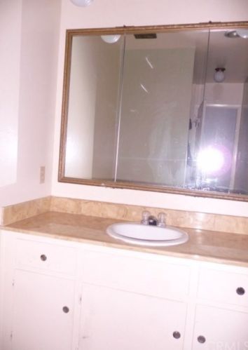 545 Chestnut Ave, Long Beach CA  90802-2278 exterior